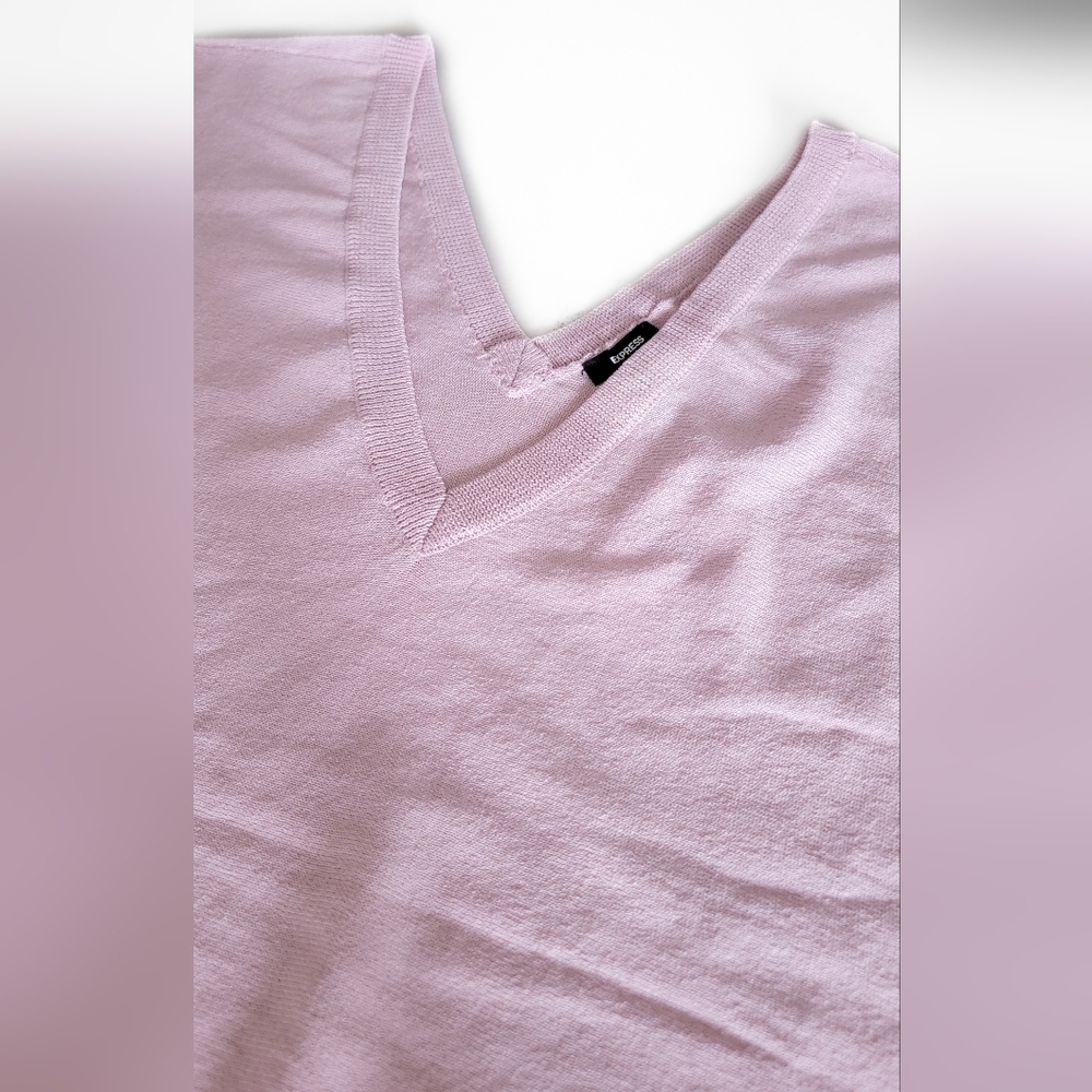 Express Light Pink V-Neck Sweater Size XL - Picture 5 of 8